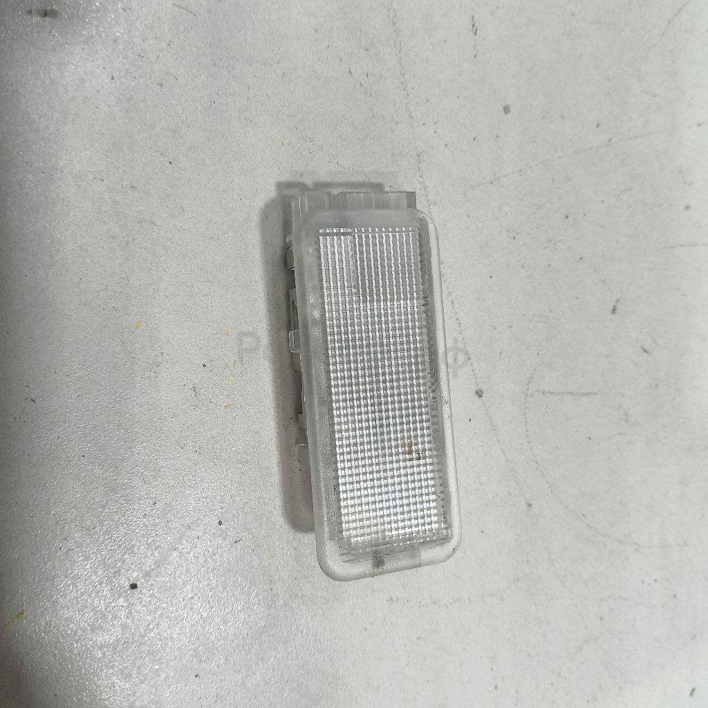 Плафон салонный