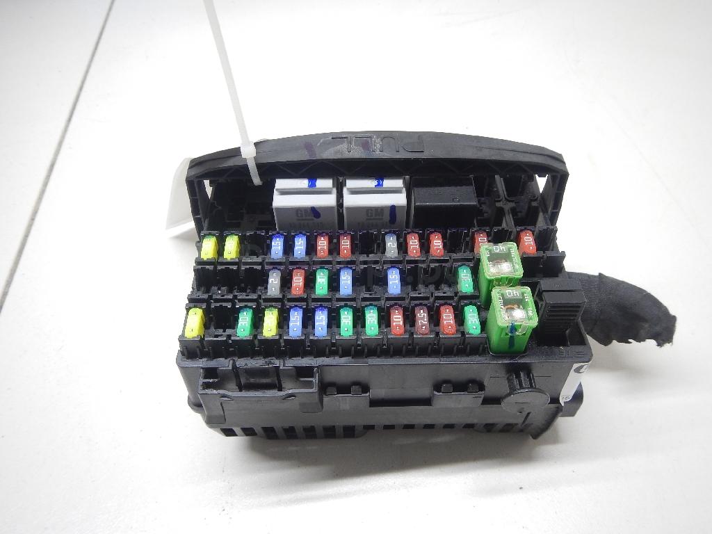 Блок предохранителей