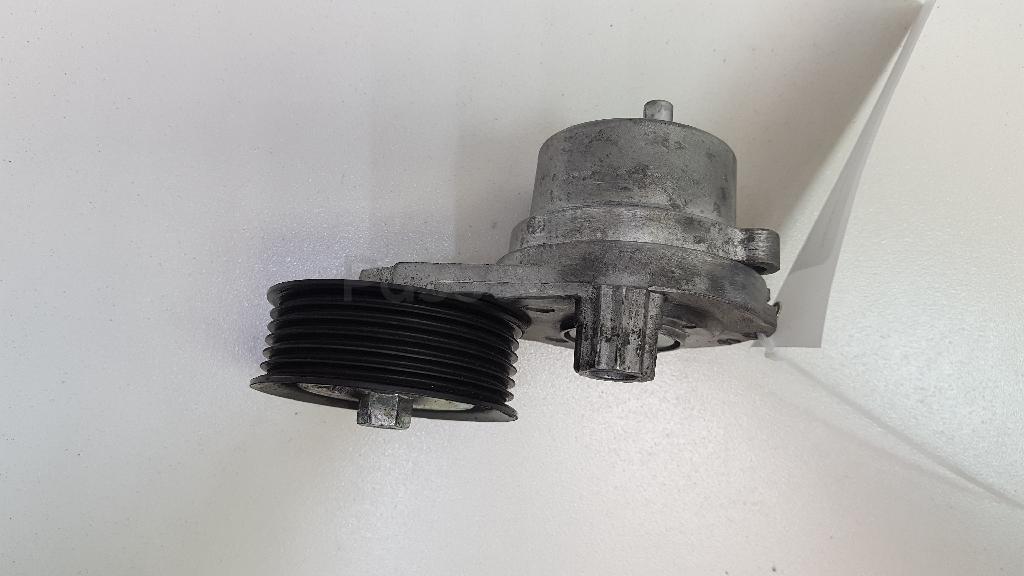 Натяжитель ремня