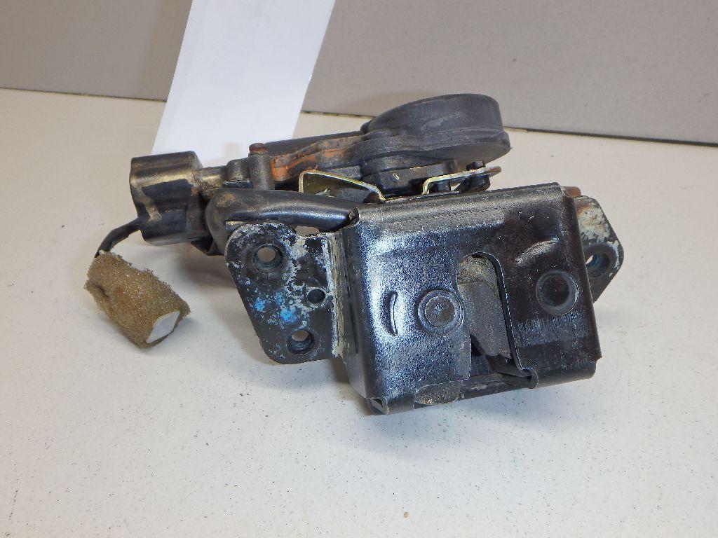 Замок багажника