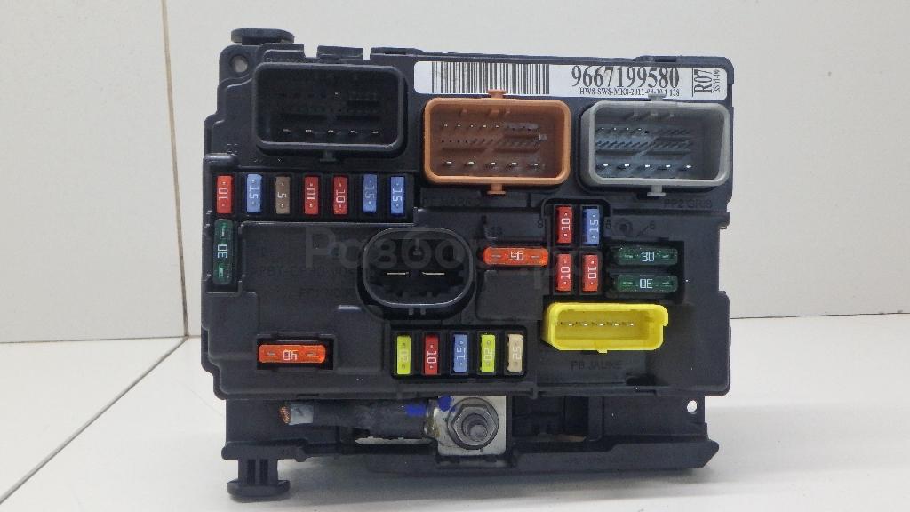 Блок предохранителей