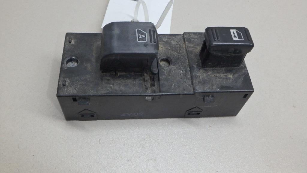 Кнопка стеклоподъемника