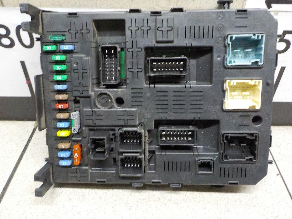 Блок предохранителей