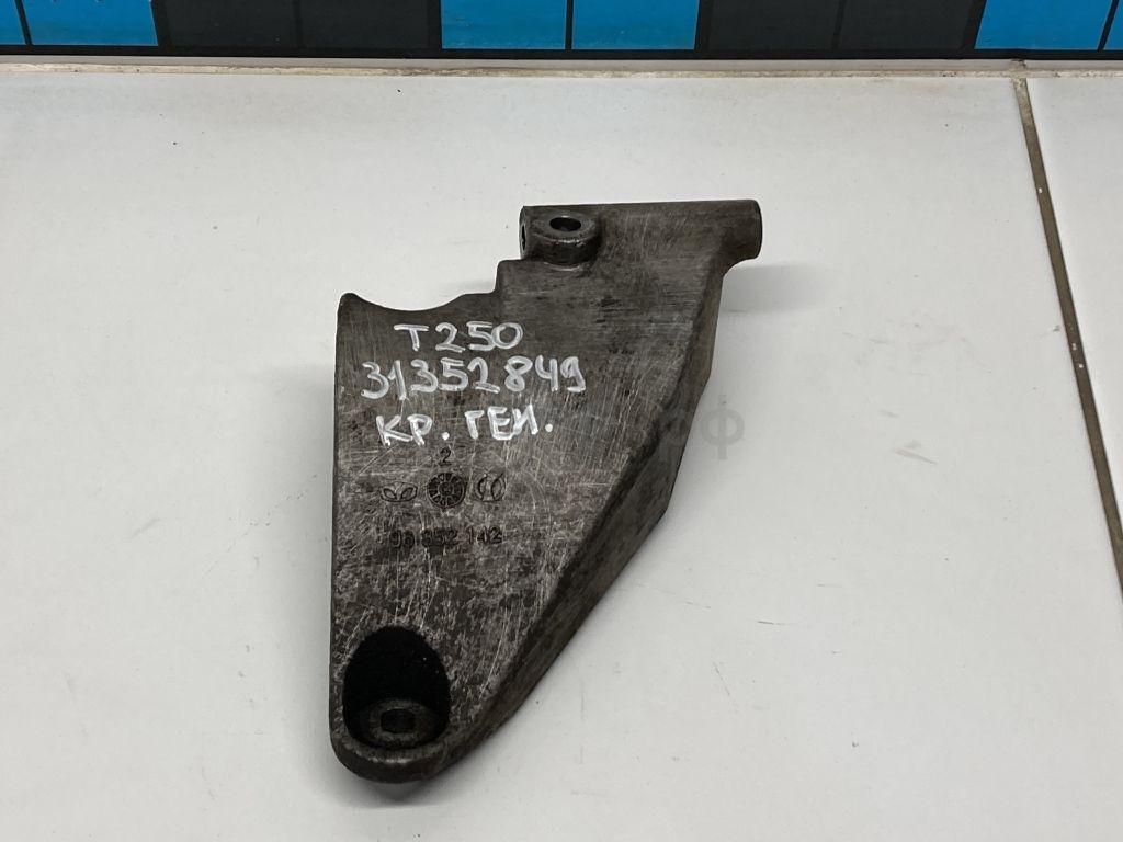 Кронштейн генератора