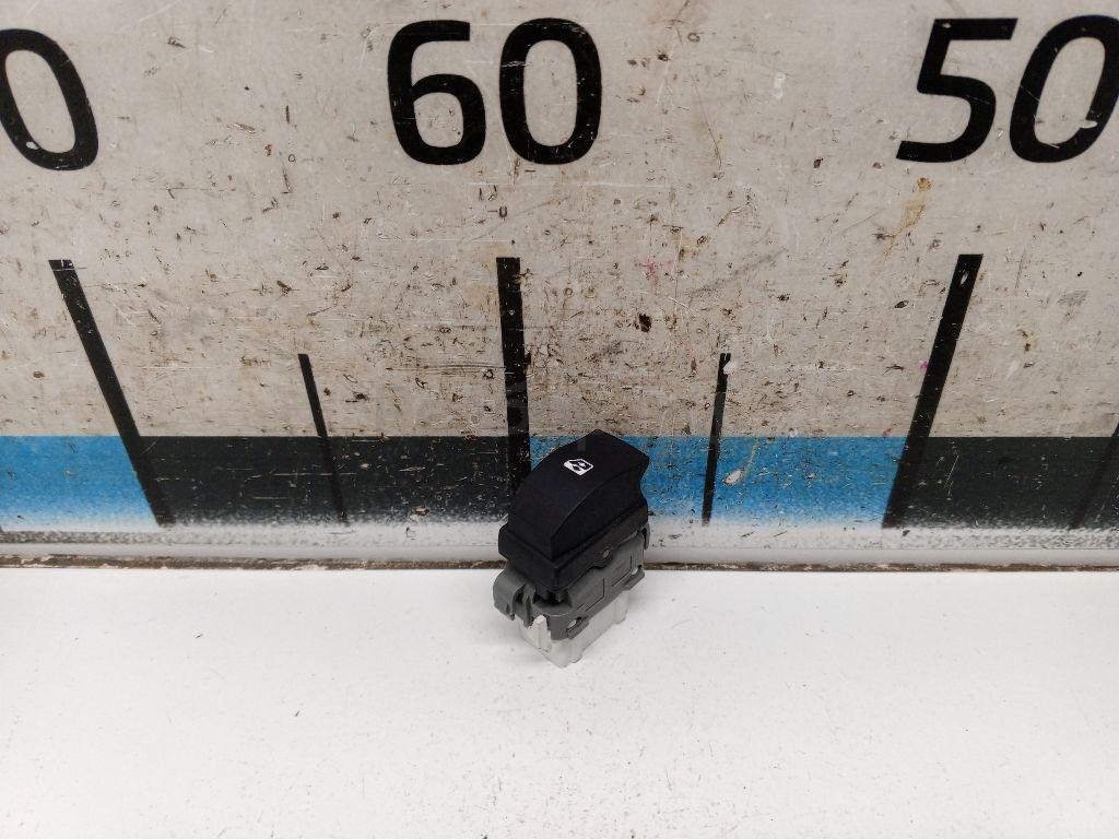 Кнопка стеклоподъемника