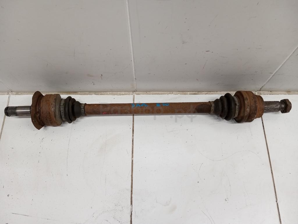 Полуось задняя