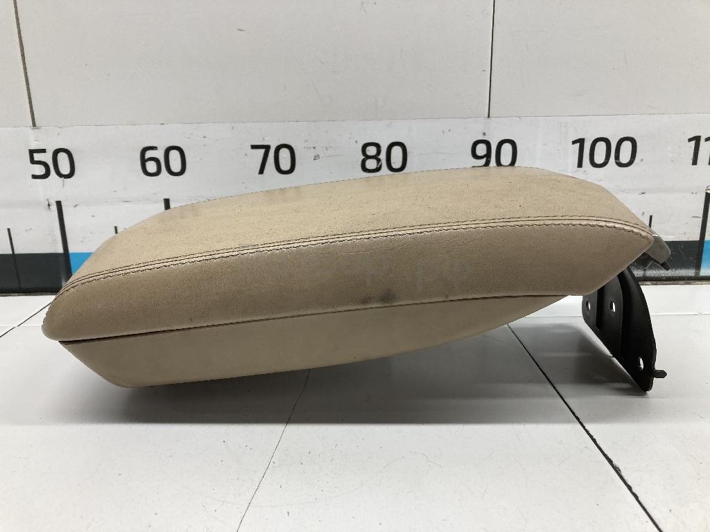 Подлокотник