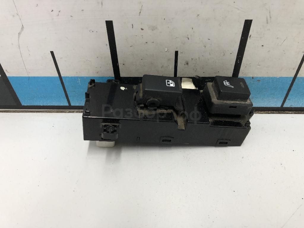 Кнопка стеклоподъемника