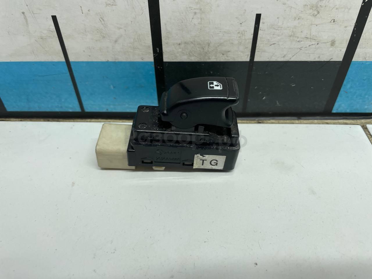 Кнопка стеклоподъемника