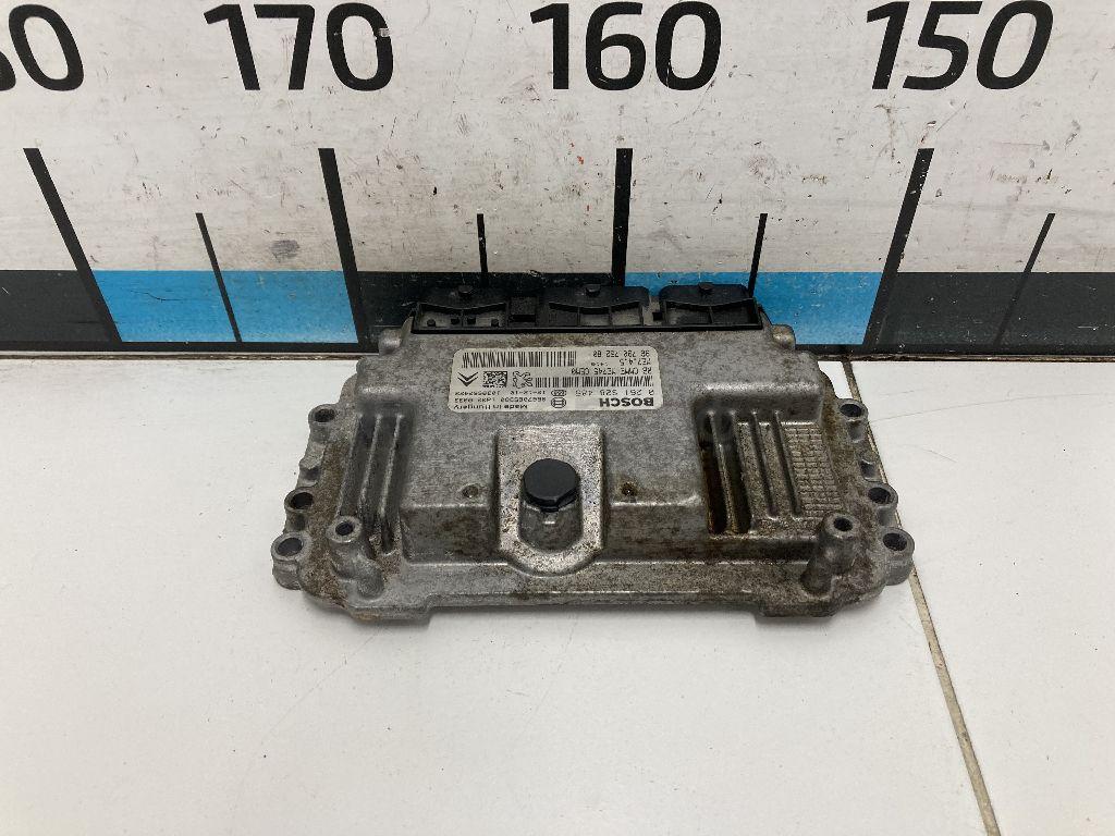 Блок управления двигателем