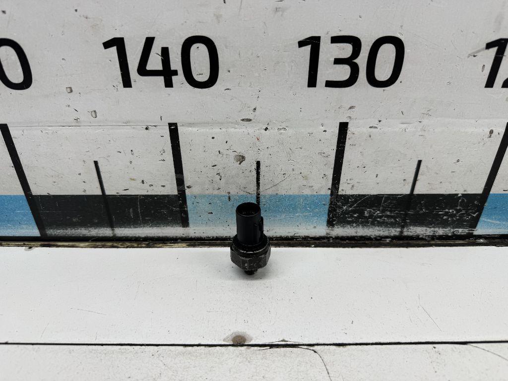 Датчик давления масла