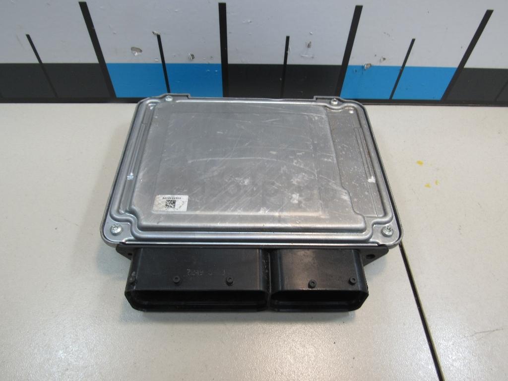 Блок управления двигателем