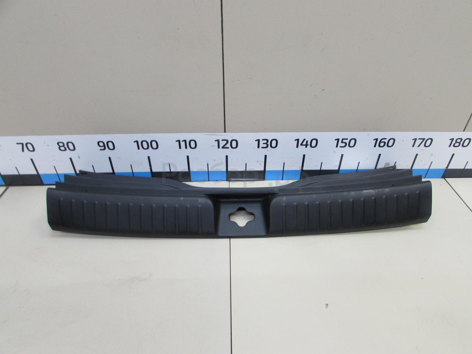 Обшивка багажника