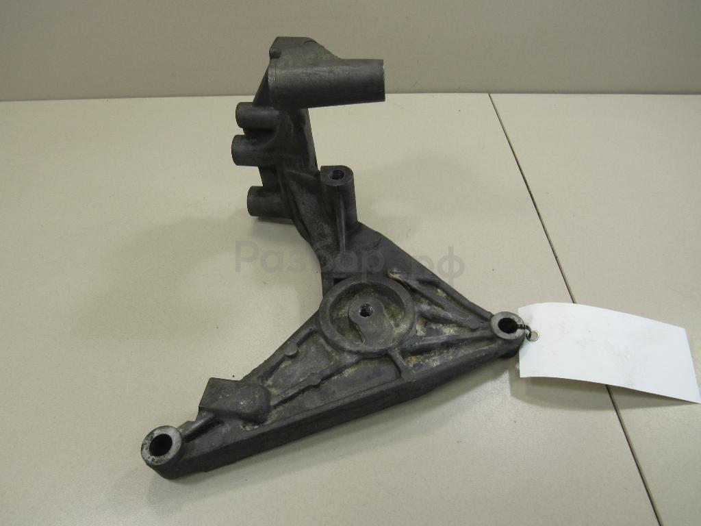 Кронштейн генератора