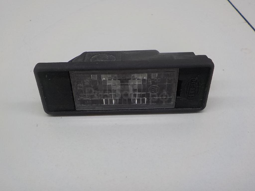 Фонарь подсветки номера