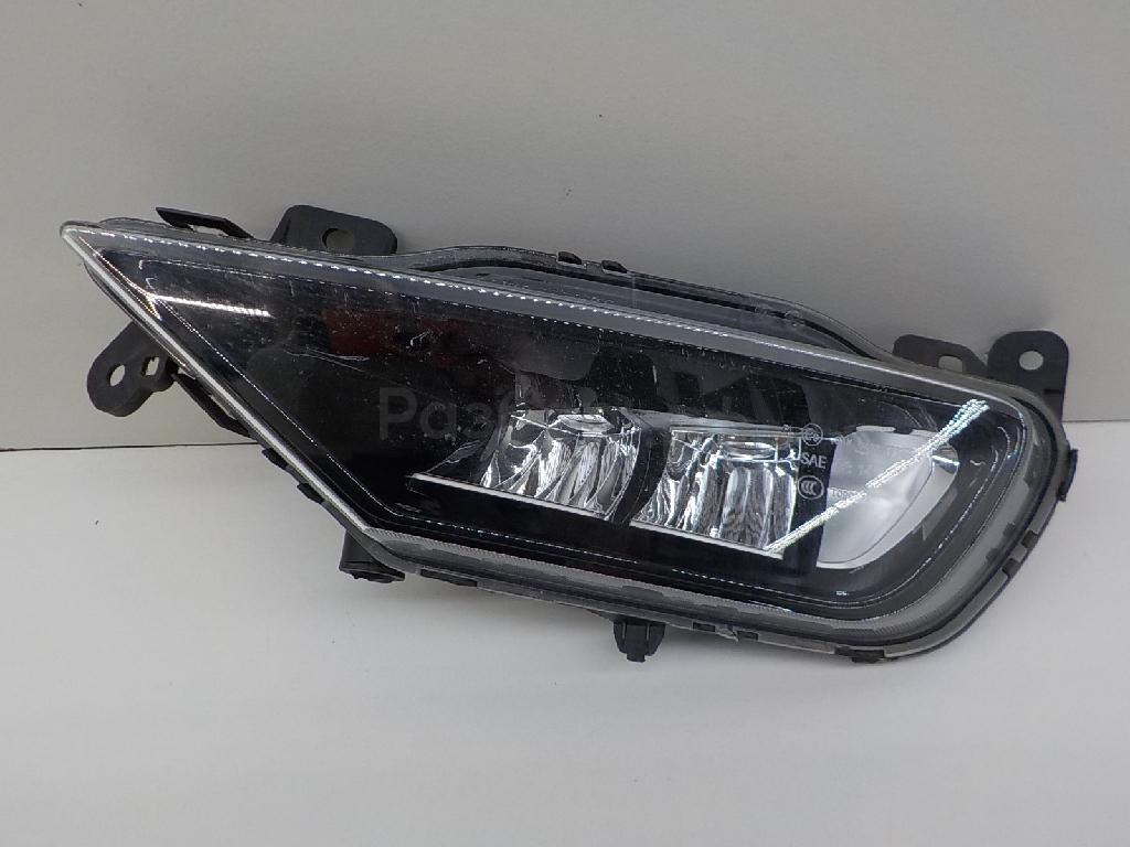 Фара противотуманная левая