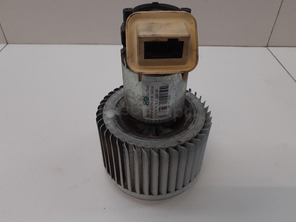 Моторчик отопителя