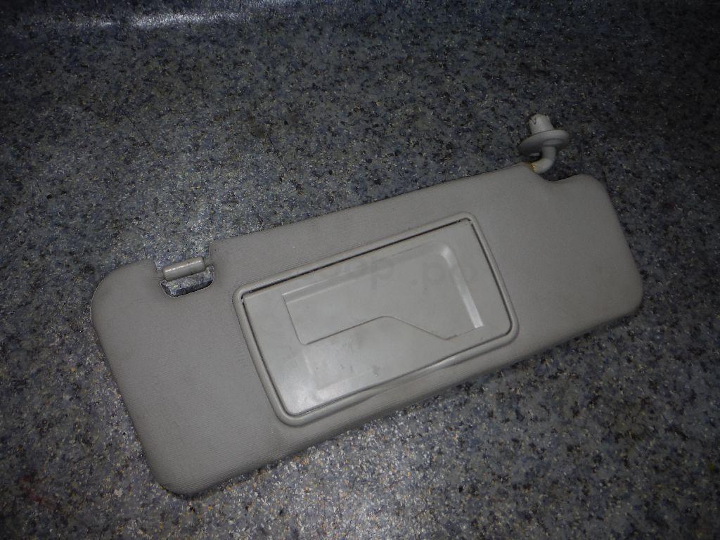 Козырек солнцезащитный (внутри)