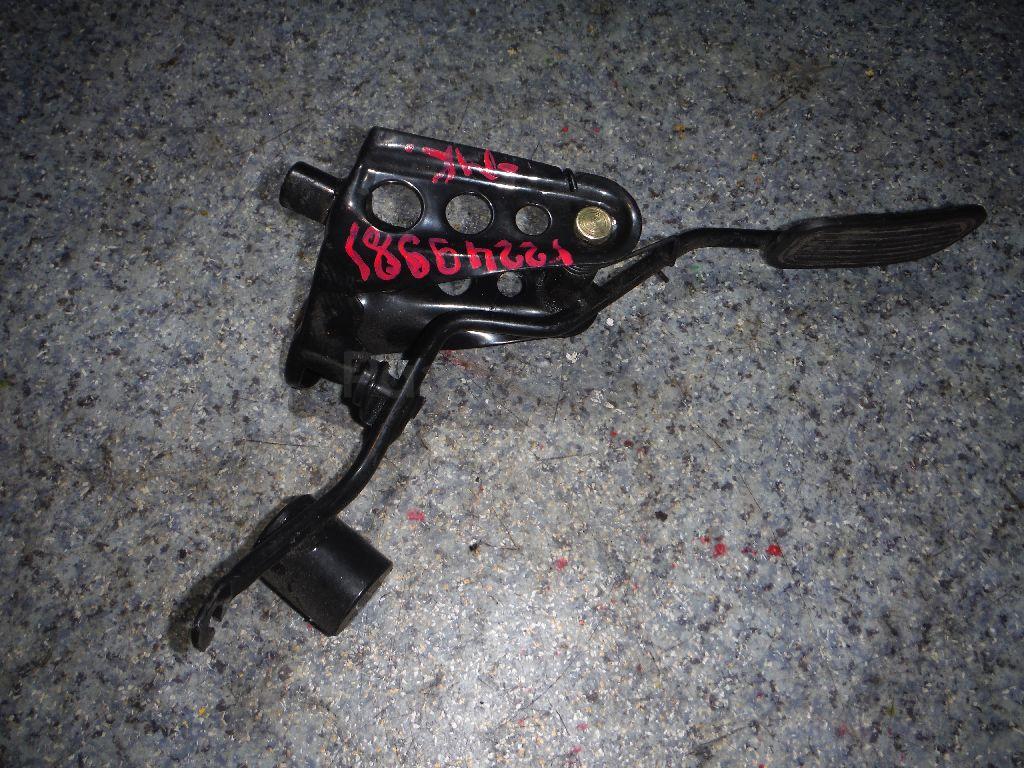 Педаль газа