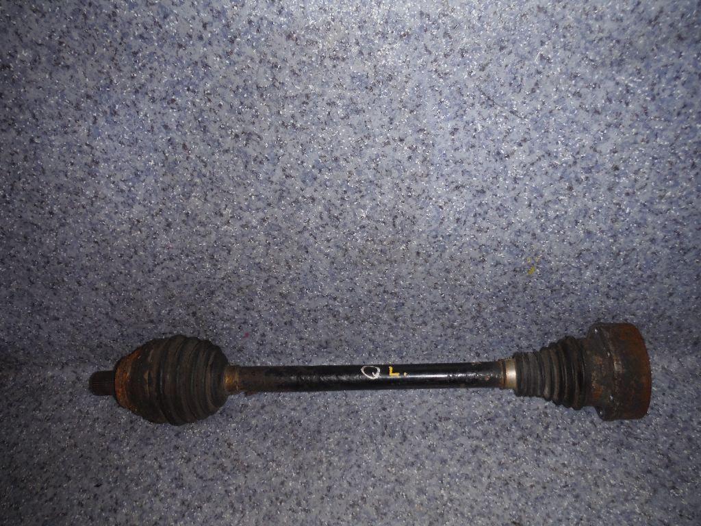 Полуось задняя левая