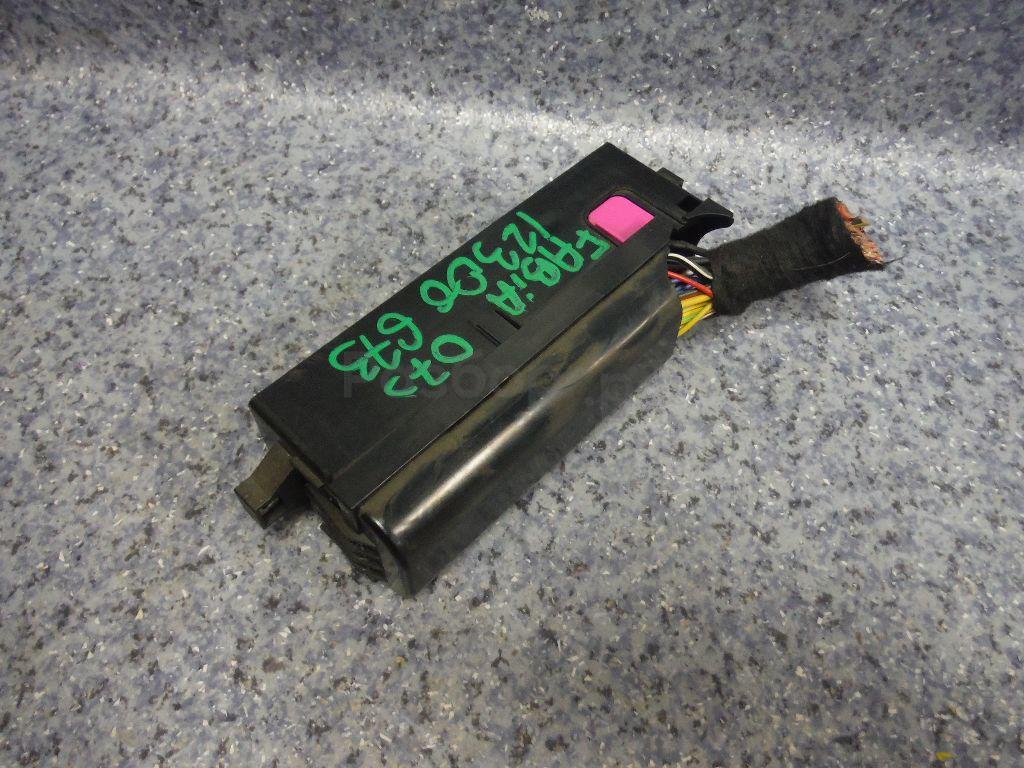 Блок предохранителей