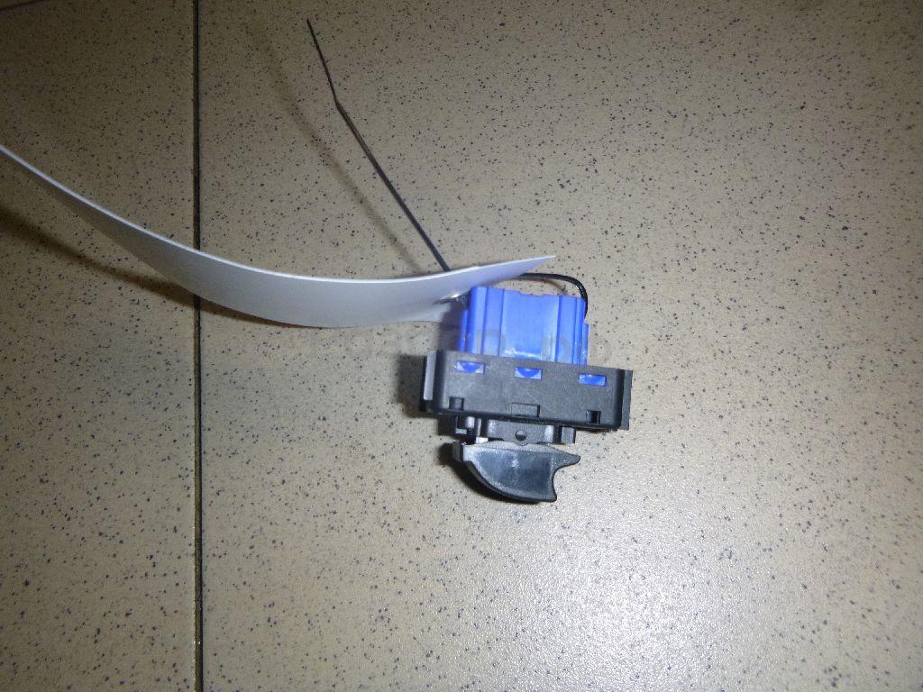 Кнопка стеклоподъемника