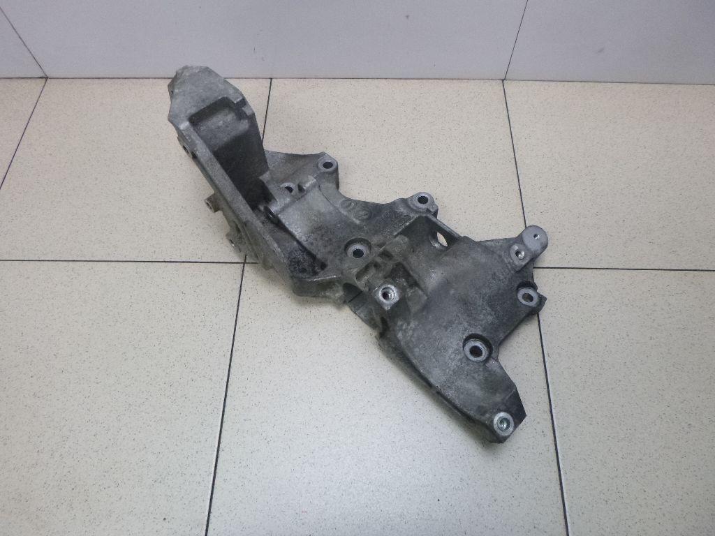 Кронштейн генератора