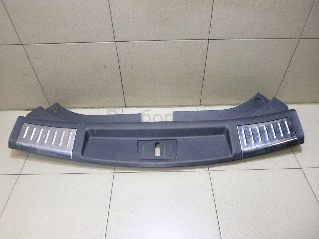 Обшивка багажника