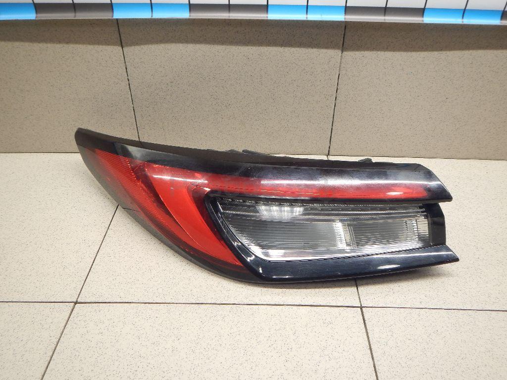 Фонарь задний наружный левый