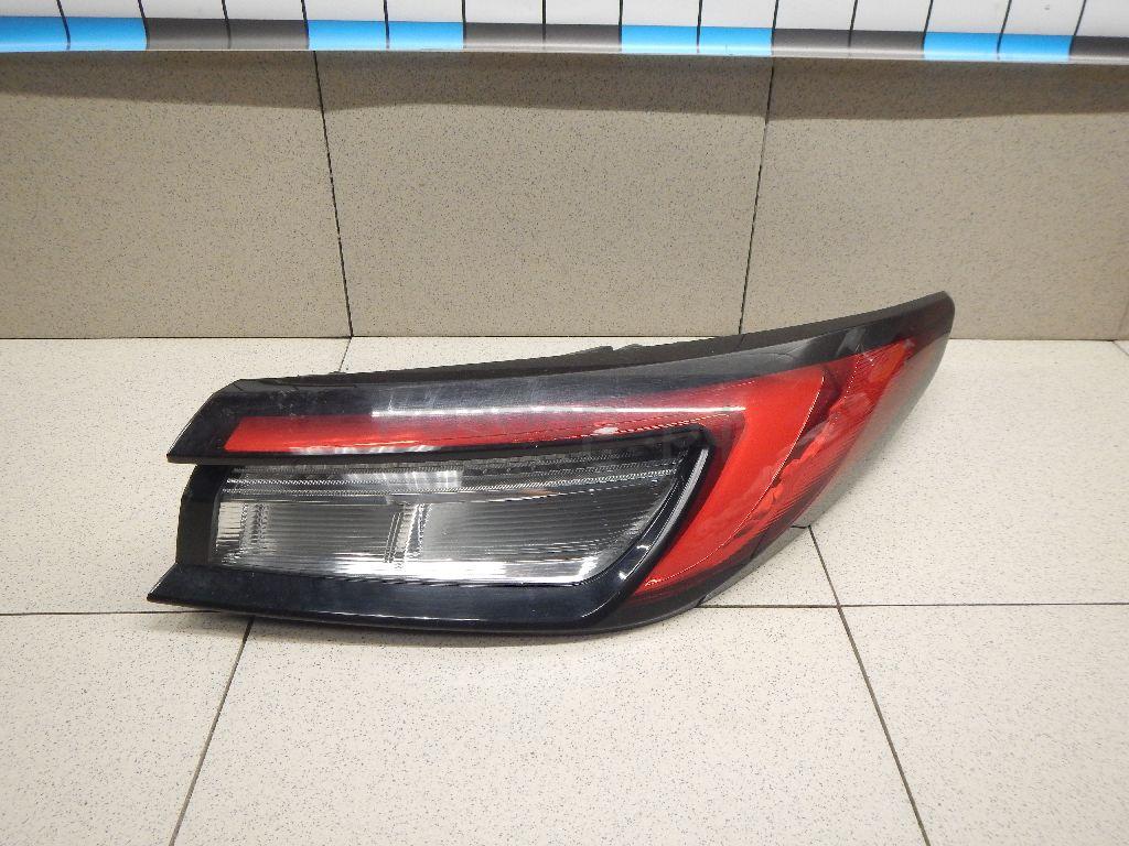 Фонарь задний наружный правый