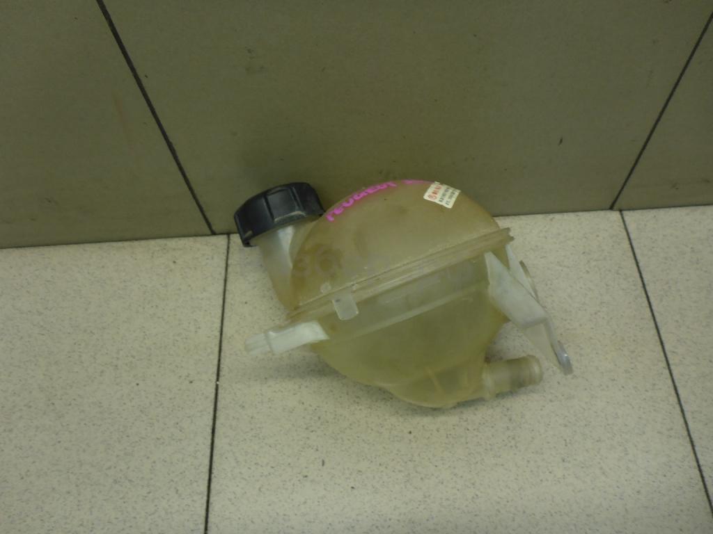 Бачок расширительный