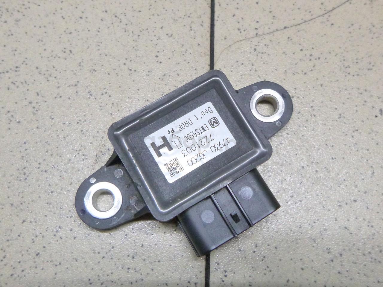 Датчик ускорения