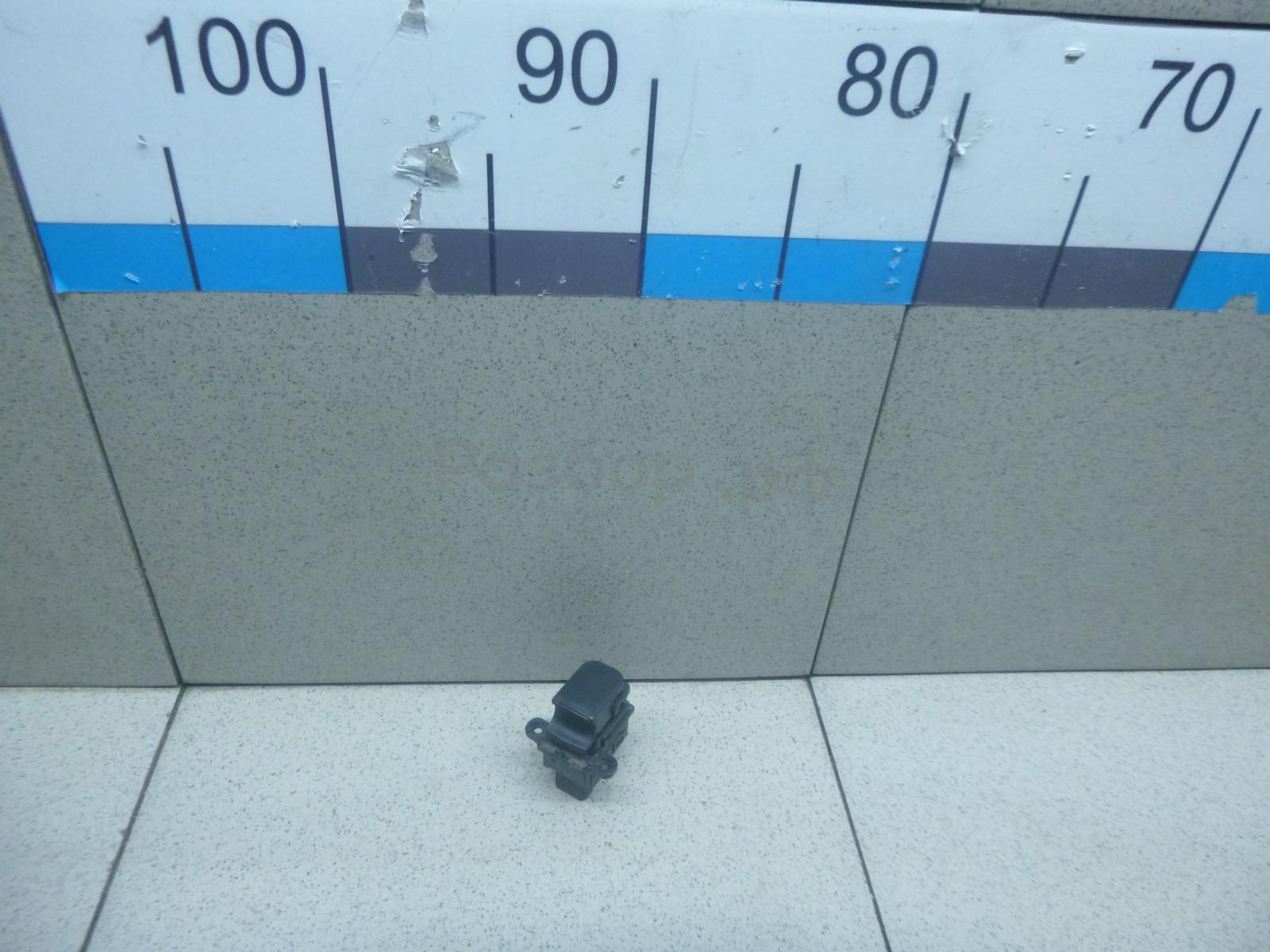 Кнопка стеклоподъемника