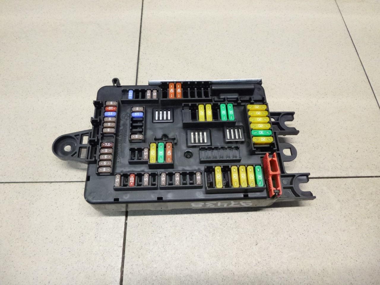 Блок предохранителей