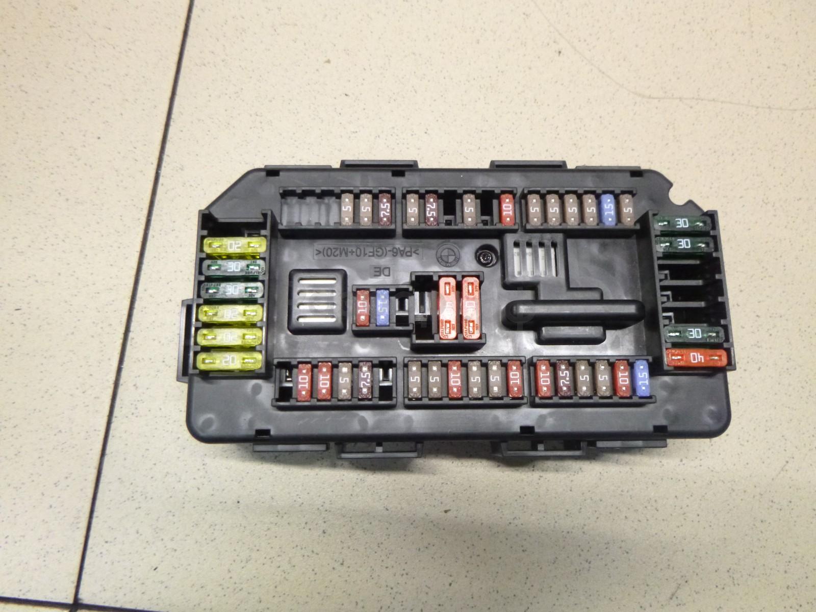 Блок предохранителей