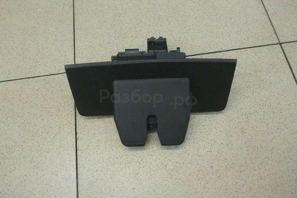 Замок багажника