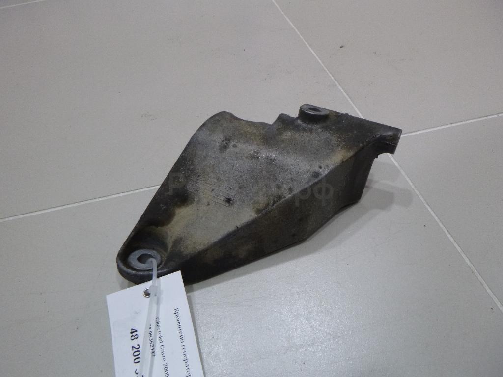 Кронштейн генератора