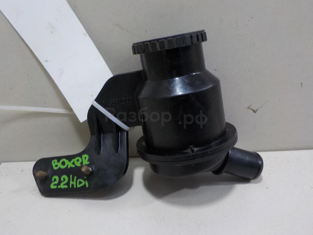 Горловина маслозаливная