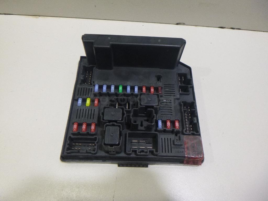 Блок предохранителей