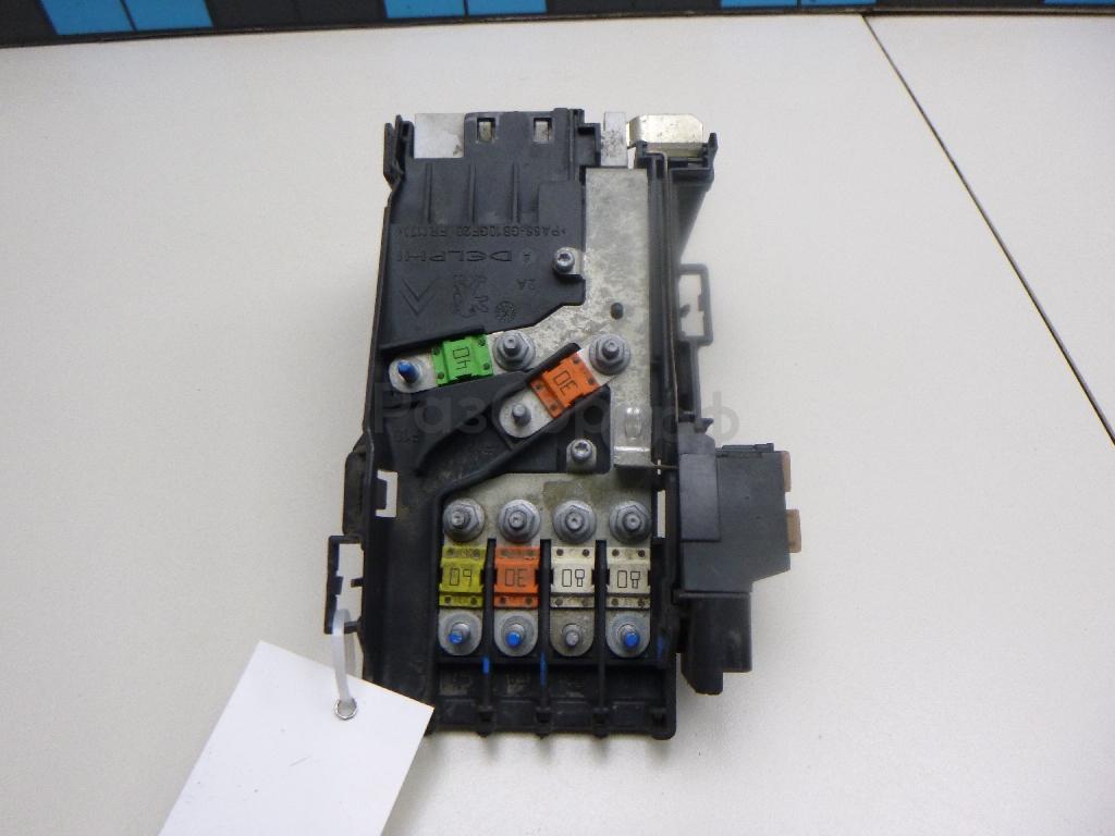 Блок предохранителей