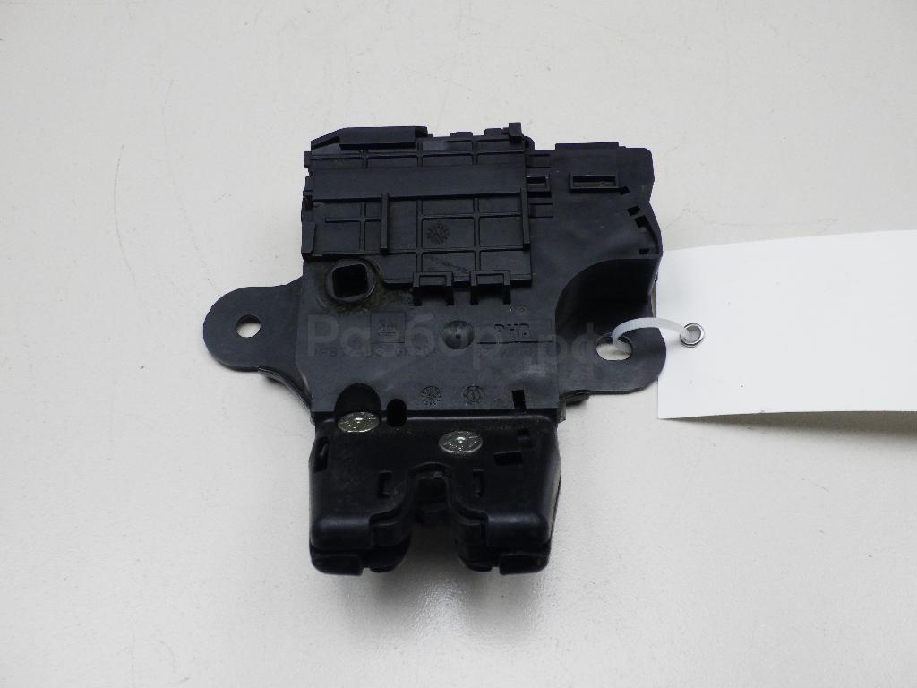 Замок багажника