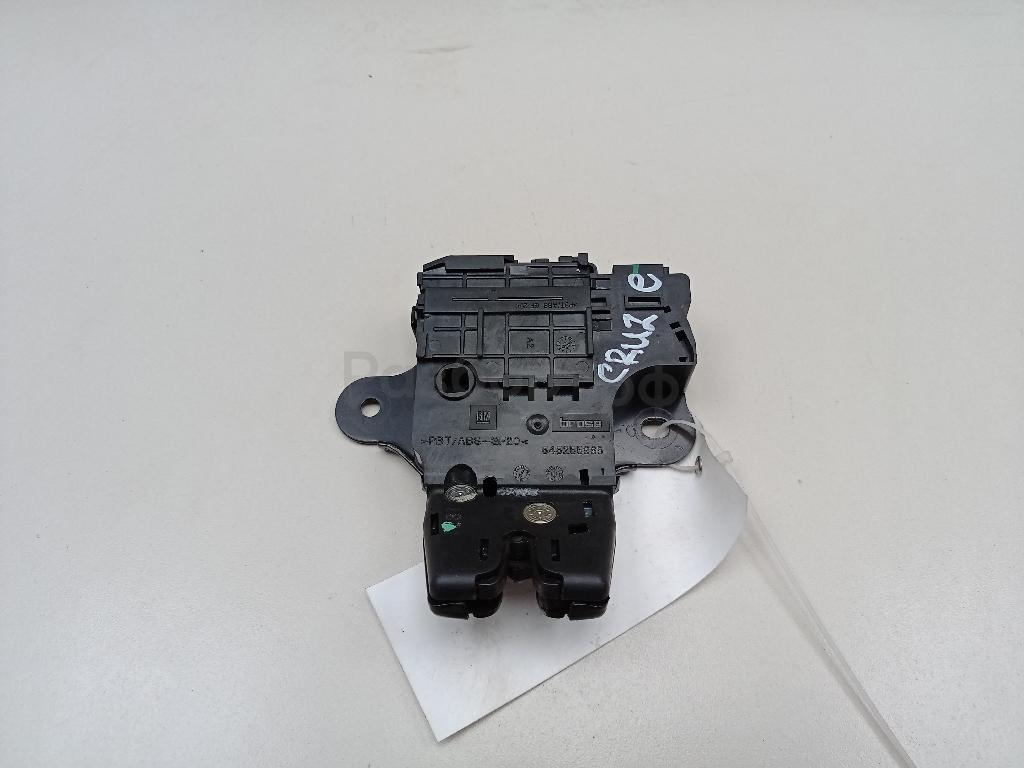 Замок багажника