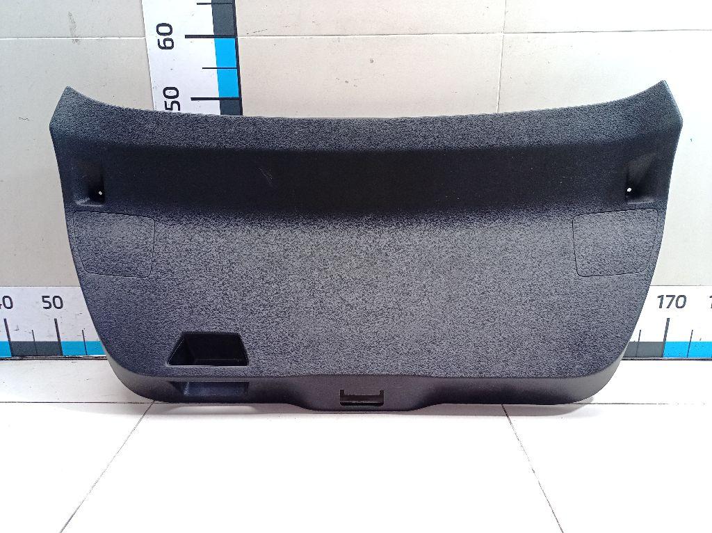 Обшивка двери багажника