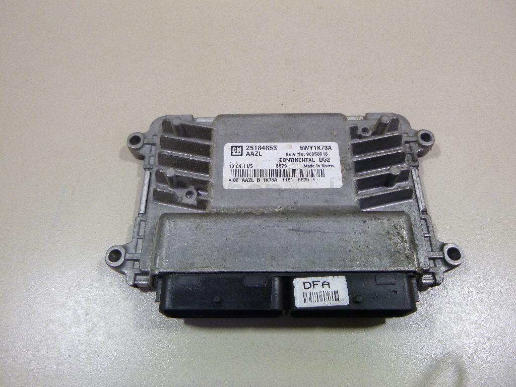 Блок управления двигателем