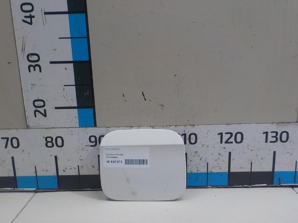 Лючок бензобака