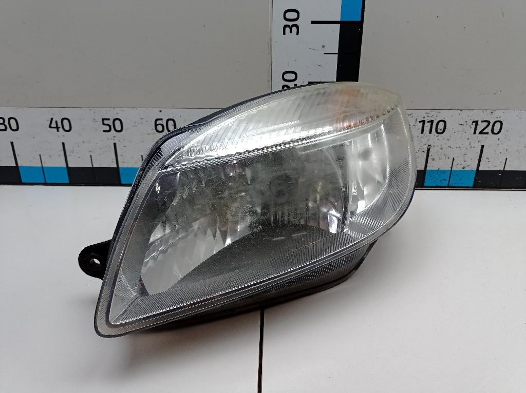 Фара левая