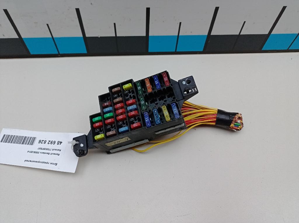 Блок предохранителей