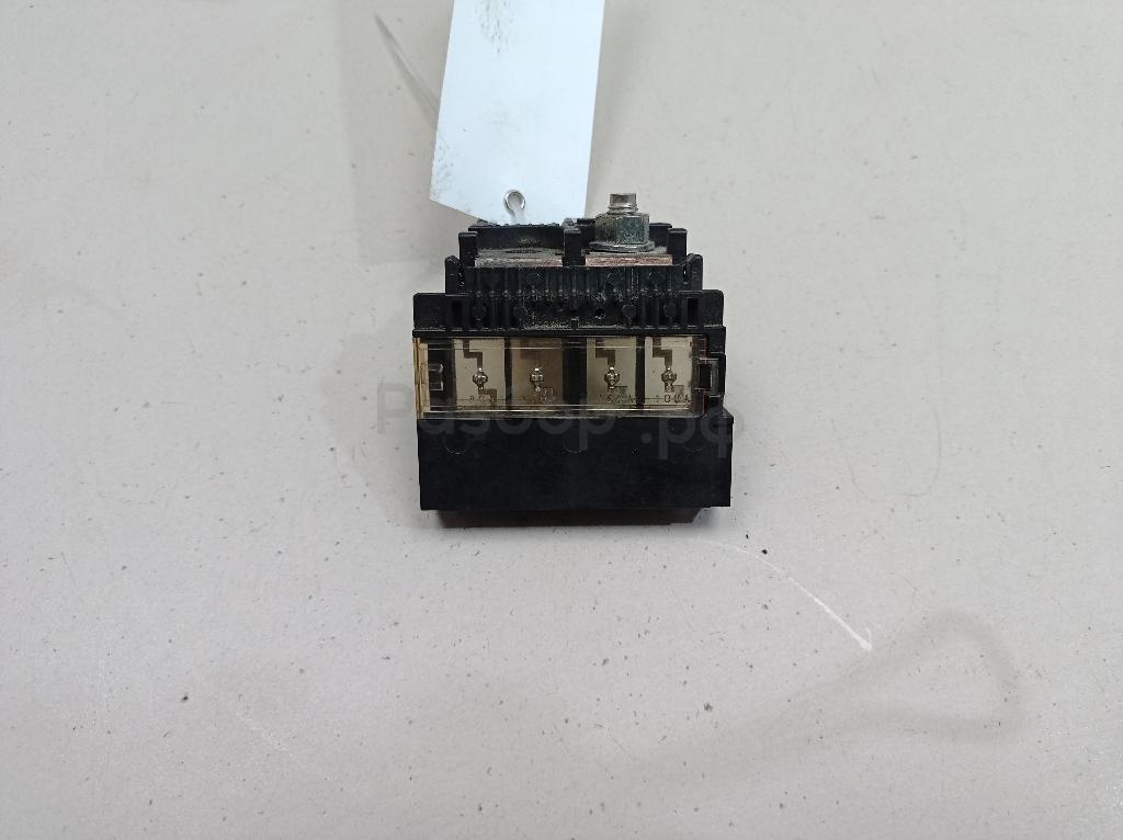 Блок предохранителей