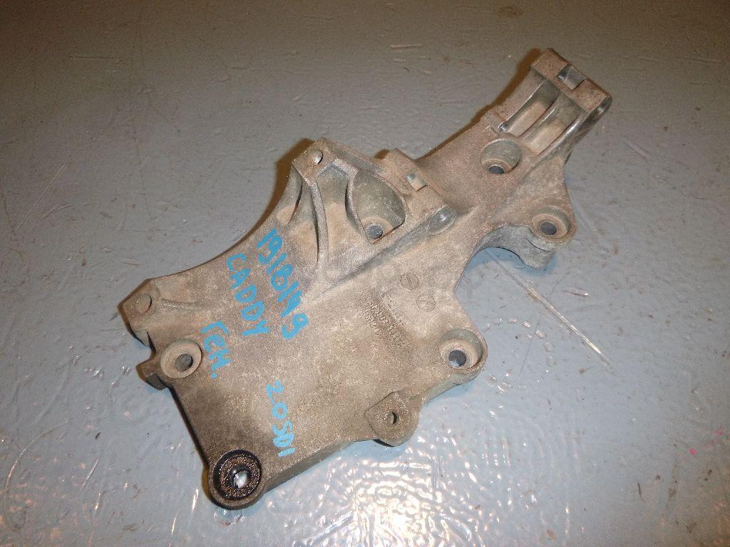 Кронштейн генератора