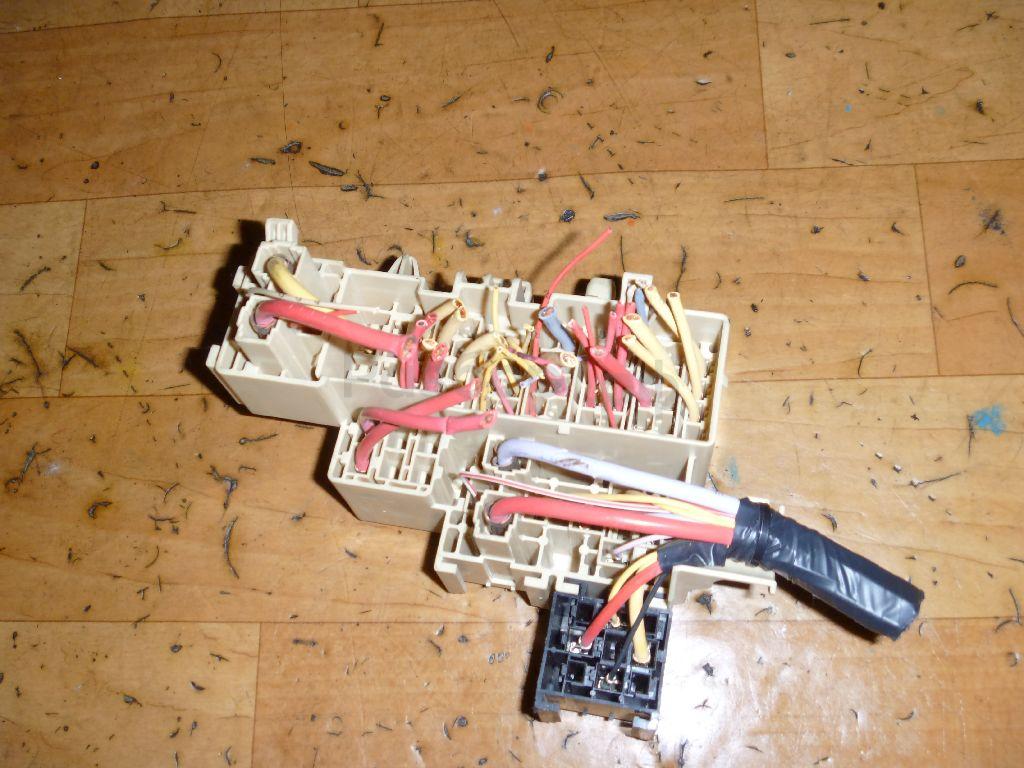 Блок предохранителей